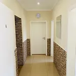 Appartement Interassist 2 *