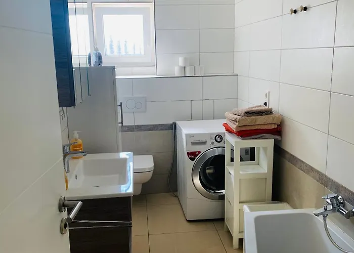 Apartament Interassist 2 *